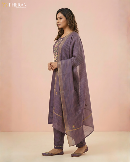 Pheran Lavish Lavender Embroidered Kurta Set with Dupatta (SV-KL73-LV)